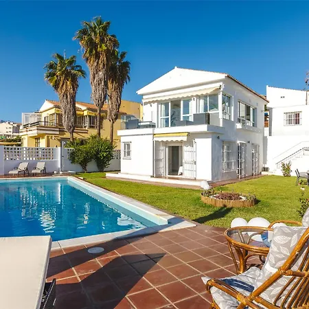 Lucia With Pool And View Βίλα