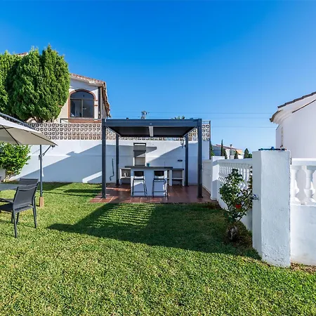 Βίλα Lucia With Pool And View