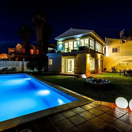 Βίλα Lucia With Pool And View