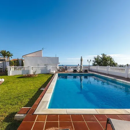 Lucia With Pool And View *