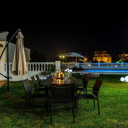 Lucia With Pool And View Βίλα